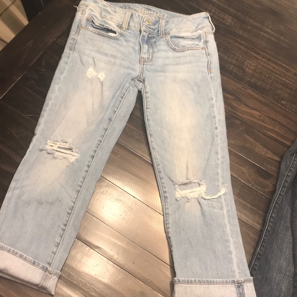 American Eage size 4 Capris - Picture 1 of 1